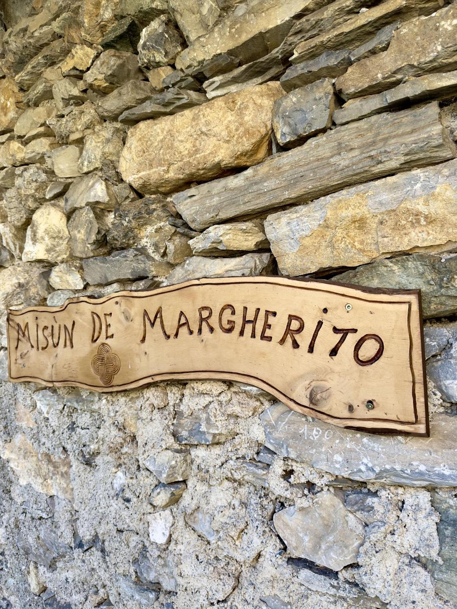 La Mizoun De Marguerito - Appartamento Genziana Chiappera Luaran gambar
